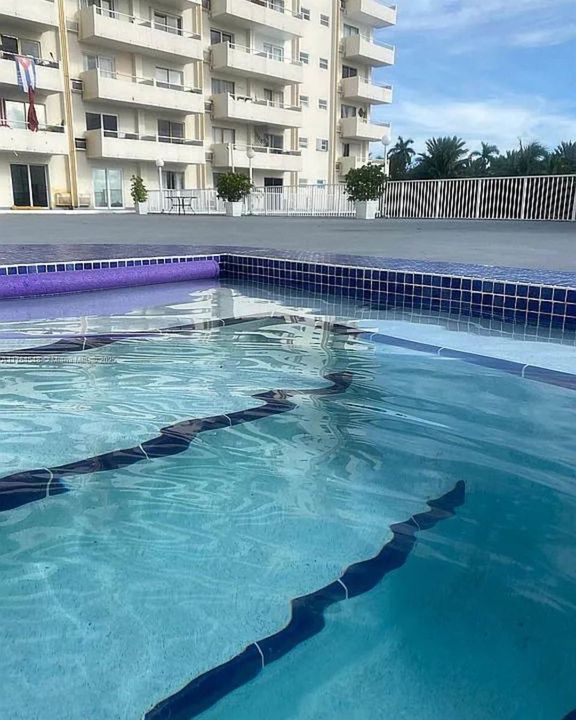 Recently Sold: $183,000 (0 beds, 1 baths, 444 Square Feet)