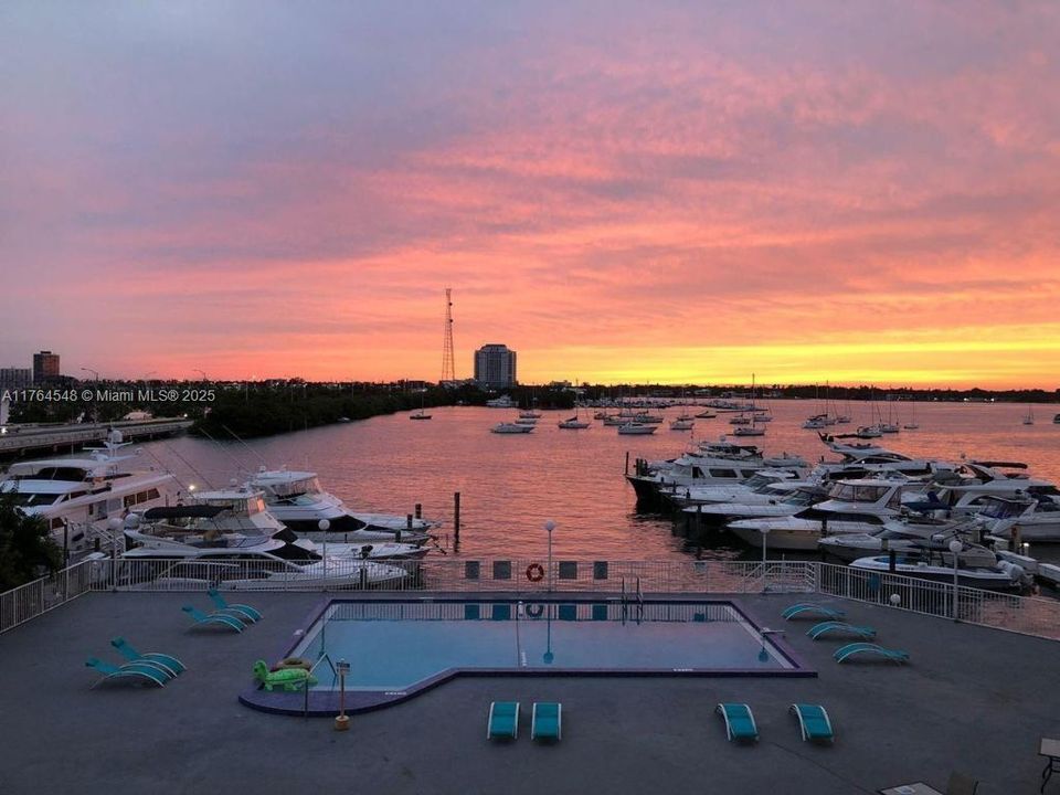 Recently Sold: $183,000 (0 beds, 1 baths, 444 Square Feet)