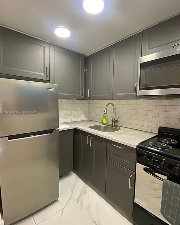 Recently Sold: $183,000 (0 beds, 1 baths, 444 Square Feet)