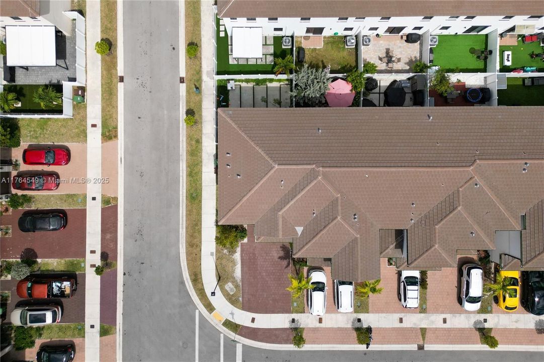 Vendido Recientemente: $535,000 (3 camas, 2 baños, 1376 Pies cuadrados)