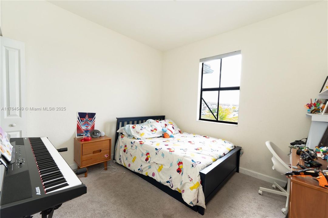 Vendido Recientemente: $535,000 (3 camas, 2 baños, 1376 Pies cuadrados)