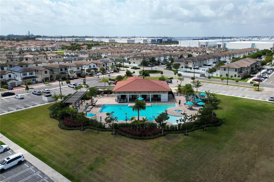 Vendido Recientemente: $535,000 (3 camas, 2 baños, 1376 Pies cuadrados)