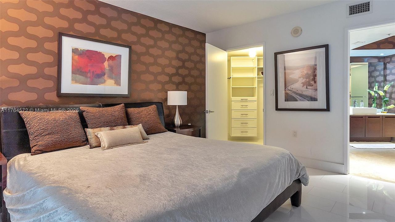 En Venta: $799,000 (3 camas, 2 baños, 1447 Pies cuadrados)