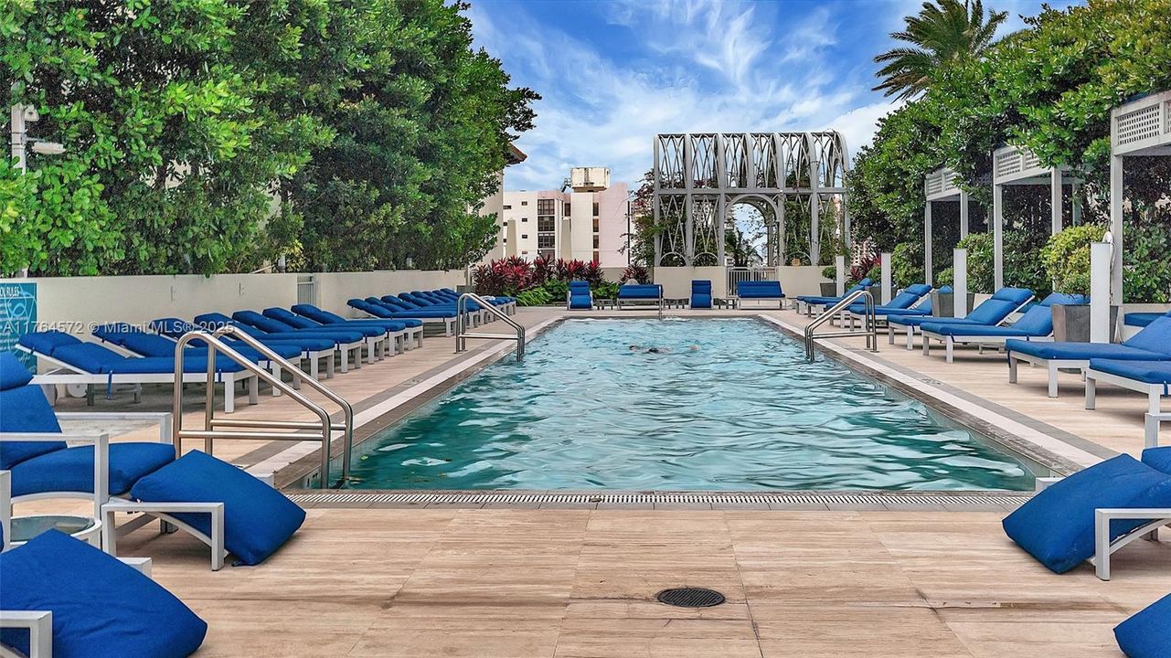 En Venta: $799,000 (3 camas, 2 baños, 1447 Pies cuadrados)