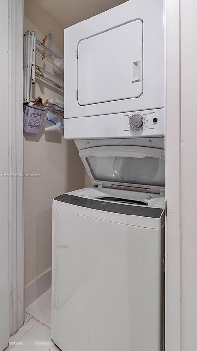 En Venta: $799,000 (3 camas, 2 baños, 1447 Pies cuadrados)