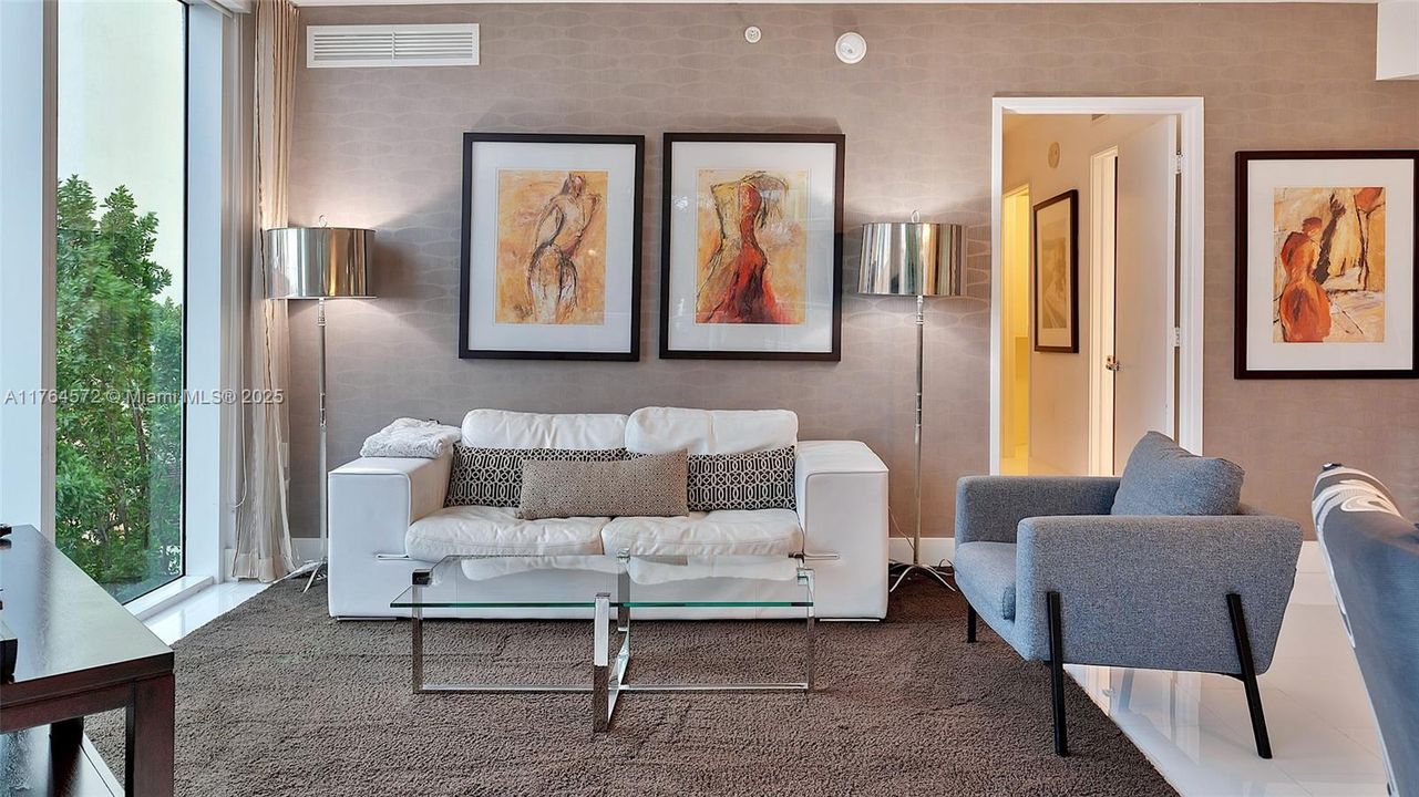 En Venta: $799,000 (3 camas, 2 baños, 1447 Pies cuadrados)