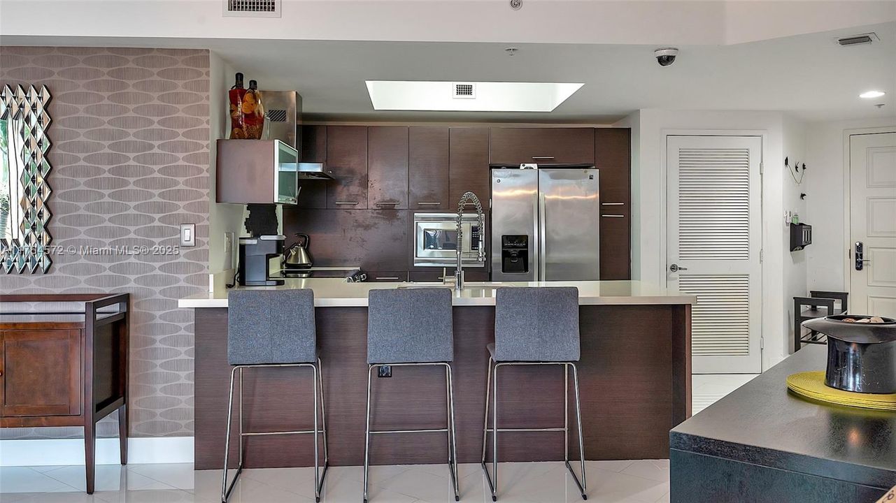 En Venta: $799,000 (3 camas, 2 baños, 1447 Pies cuadrados)