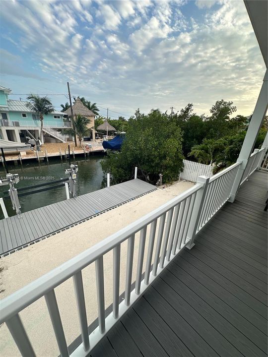 最近售出: $855,000 (3 贝兹, 2 浴室, 1242 平方英尺)