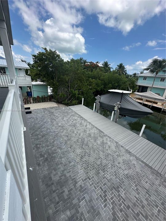 最近售出: $855,000 (3 贝兹, 2 浴室, 1242 平方英尺)