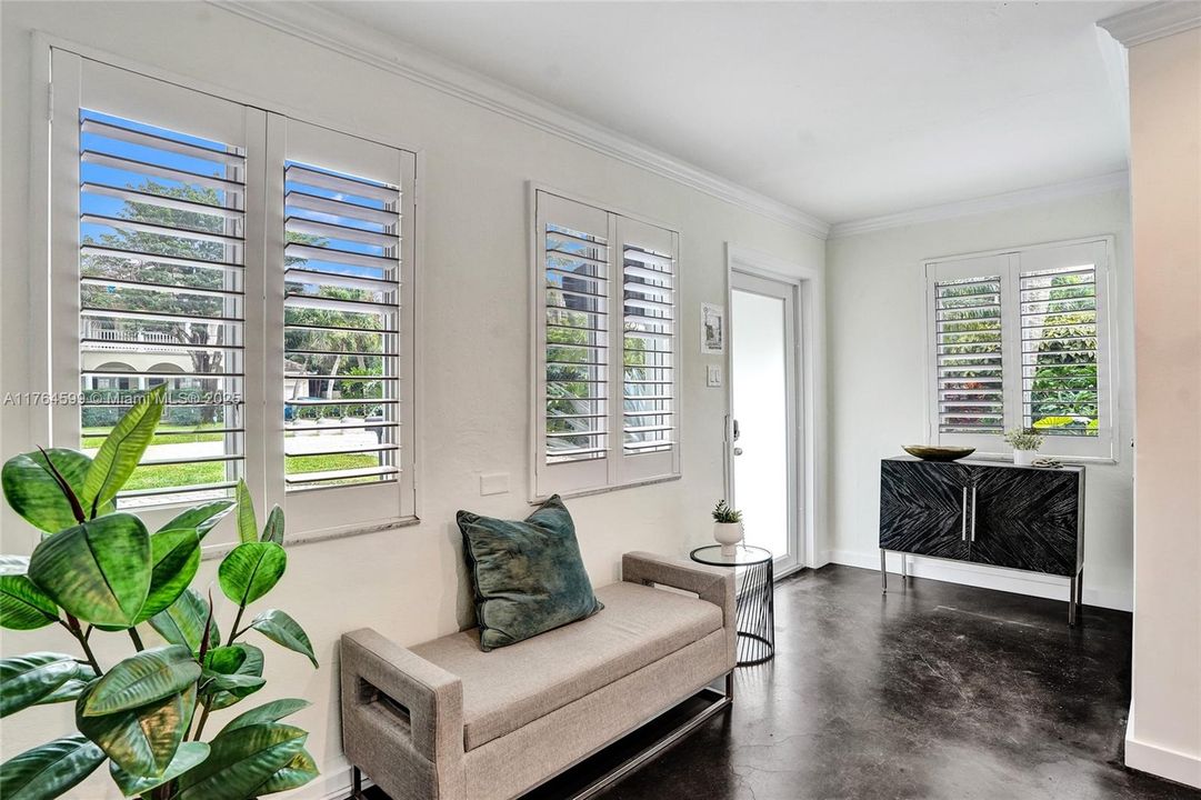 Recientemente alquilado: $7,500 (4 camas, 3 baños, 1911 Pies cuadrados)