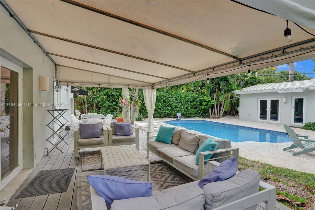 Recientemente alquilado: $7,500 (4 camas, 3 baños, 1911 Pies cuadrados)