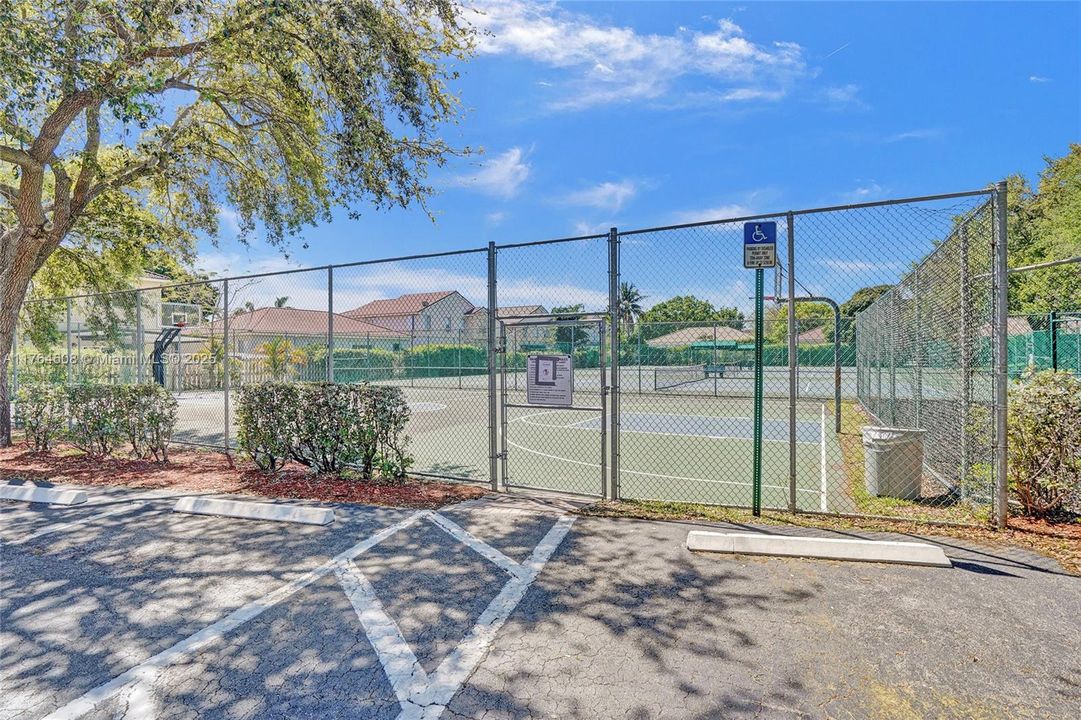 For Sale: $1,700,000 (5 beds, 3 baths, 2437 Square Feet)