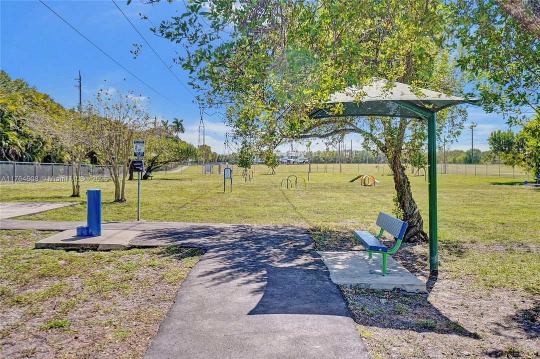 For Sale: $1,700,000 (5 beds, 3 baths, 2437 Square Feet)