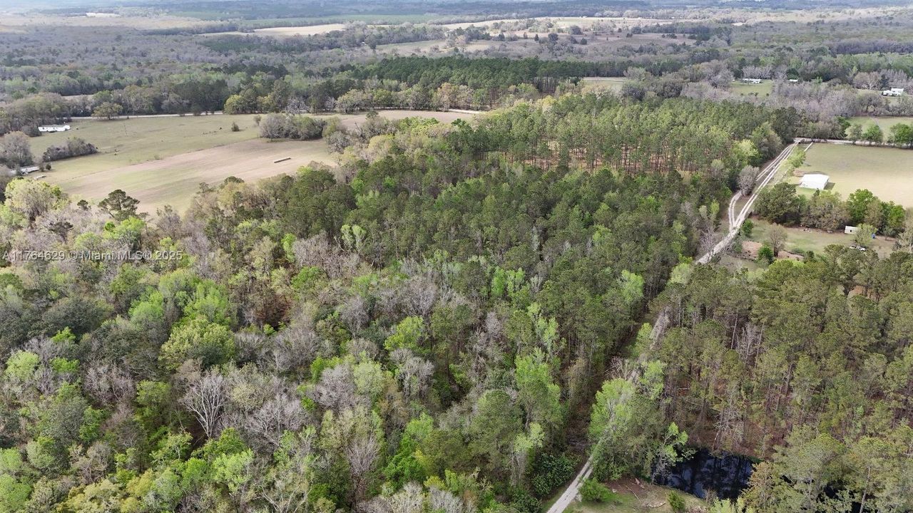 Vendido Recientemente: $99,000 (10.97 acres)