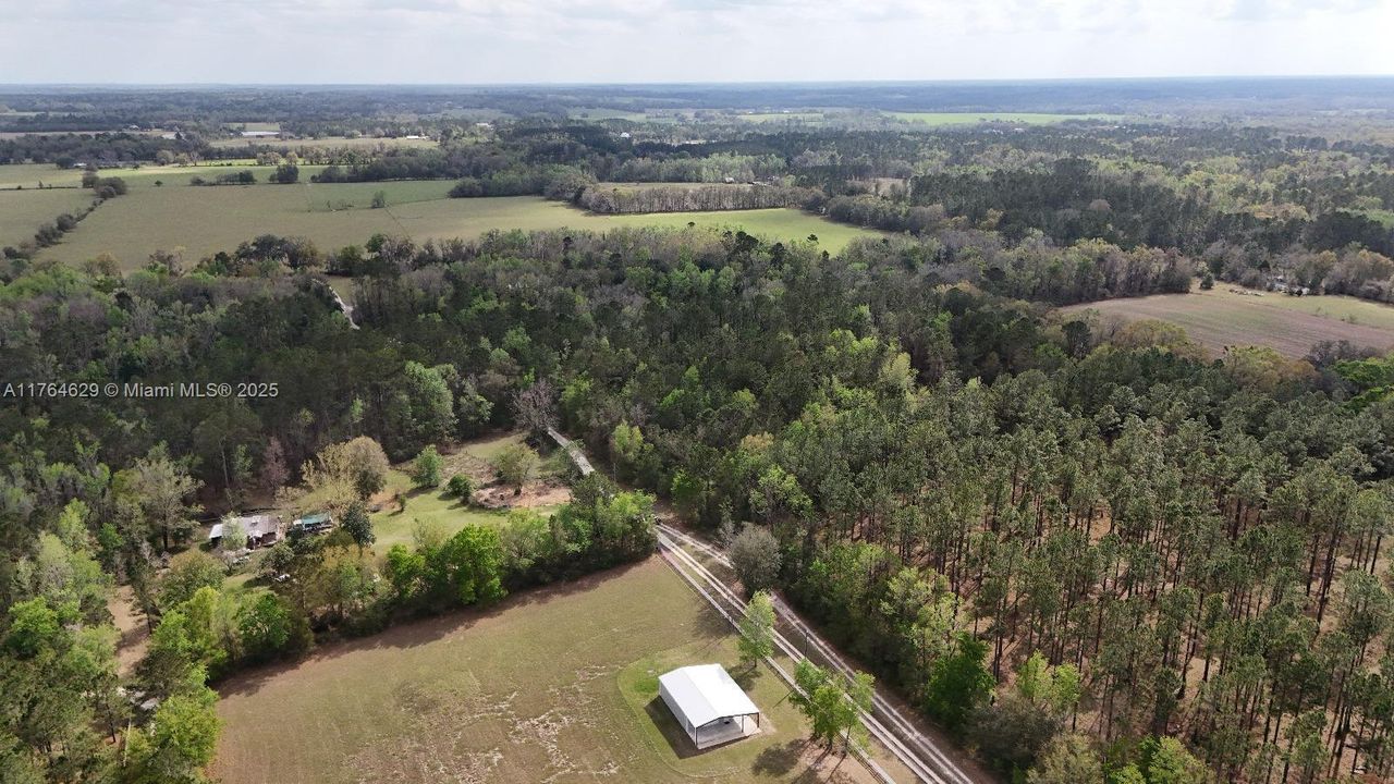 Vendido Recientemente: $99,000 (10.97 acres)