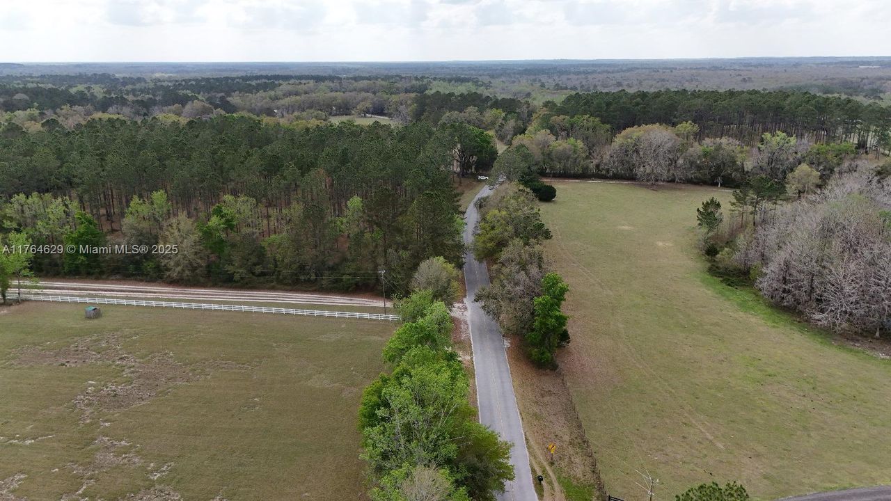 Vendido Recientemente: $99,000 (10.97 acres)