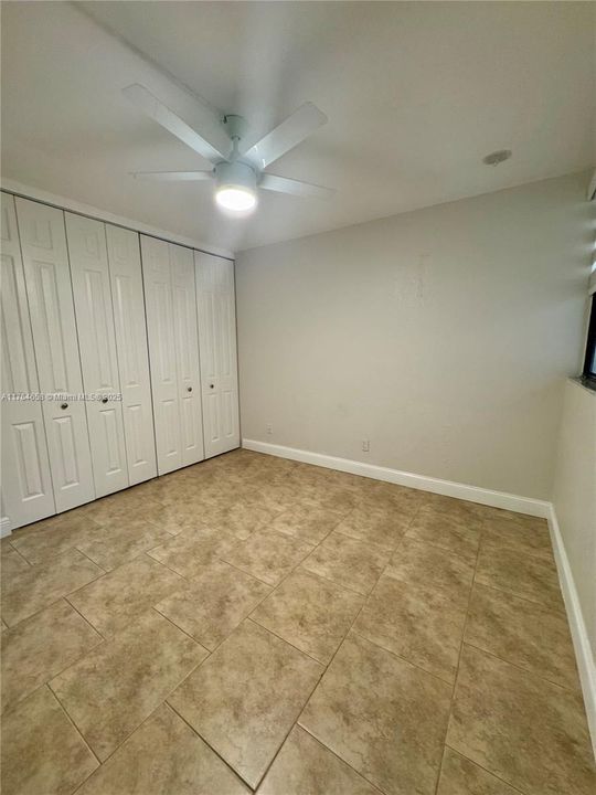 Active With Contract: $240,000 (2 beds, 2 baths, 1068 Square Feet)