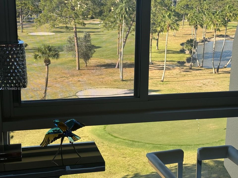 На продажу: $219,000 (2 спален, 2 ванн, 1114 Квадратных фут)