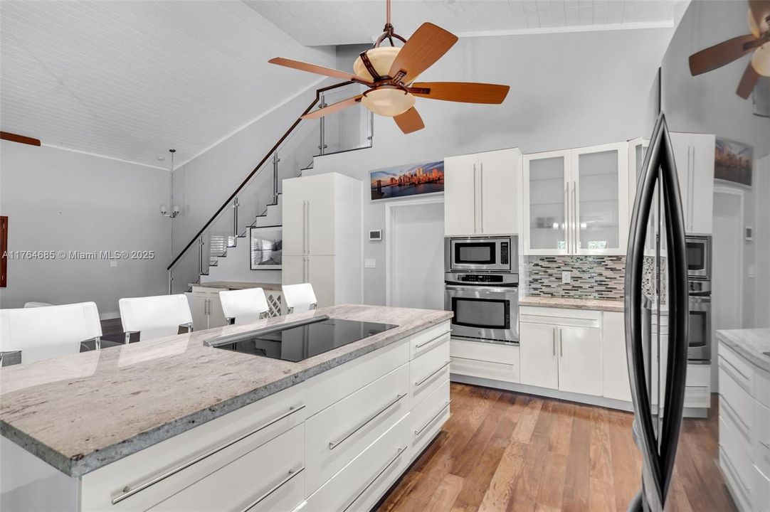 Recently Rented: $8,000 (3 beds, 2 baths, 2351 Square Feet)