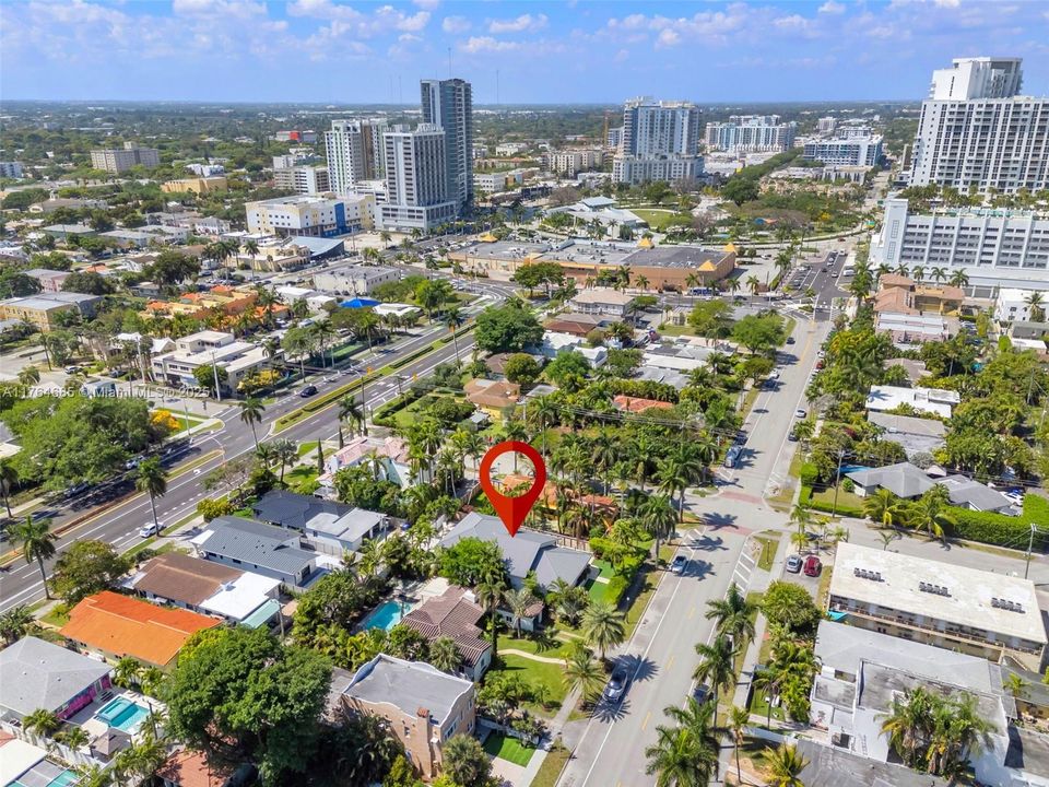 Recently Rented: $8,000 (3 beds, 2 baths, 2351 Square Feet)