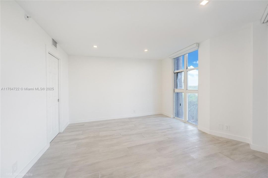 En Venta: $549,500 (2 camas, 2 baños, 1312 Pies cuadrados)