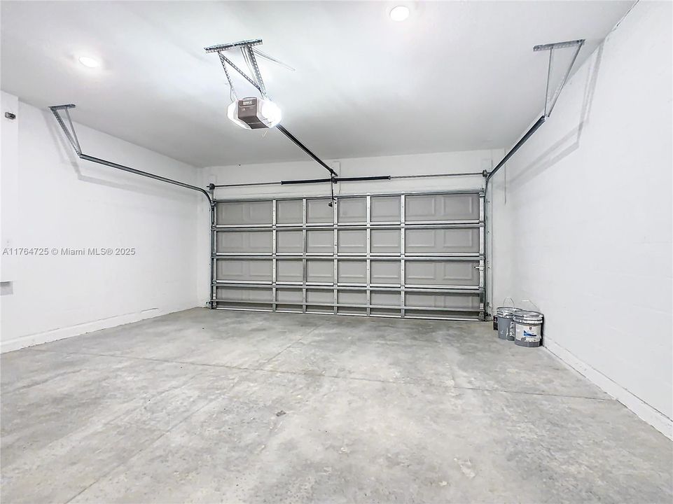 Recently Sold: $312,900 (3 beds, 2 baths, 1418 Square Feet)