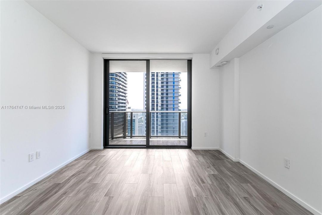 Recently Sold: $940,000 (2 beds, 2 baths, 1253 Square Feet)