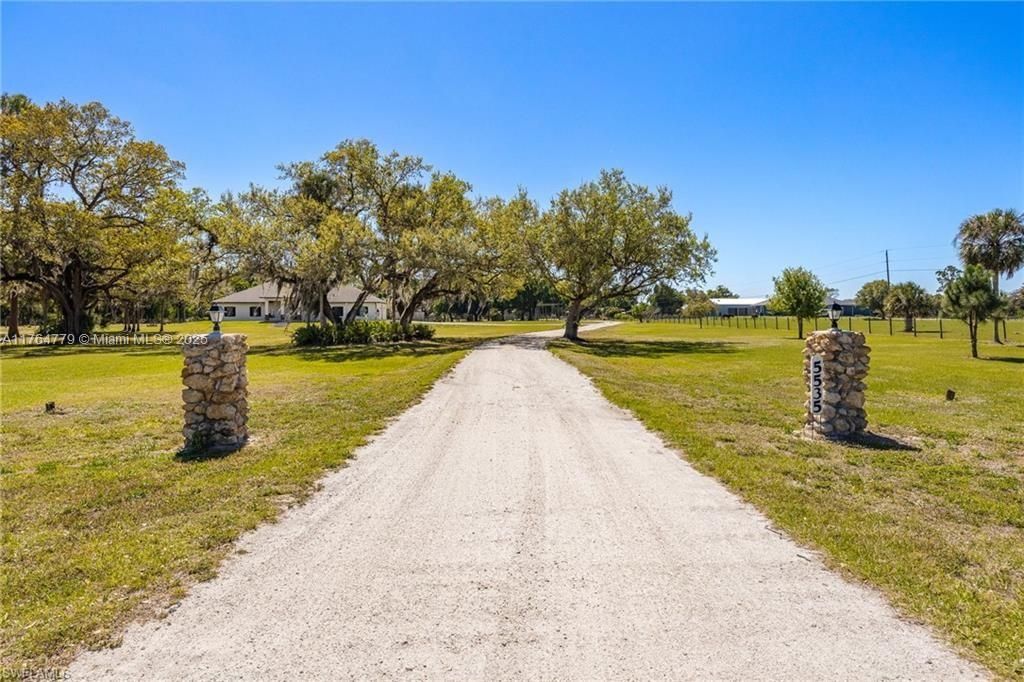 5535 COUNTY ROAD 78LABELLE, FL 33935