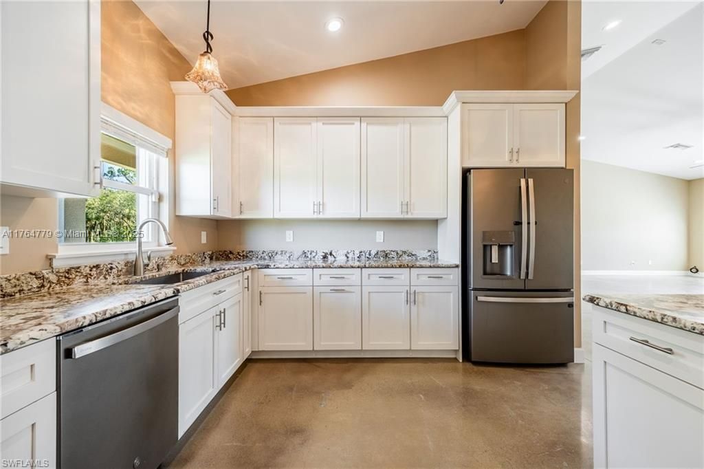 5535 COUNTY ROAD 78LABELLE, FL 33935