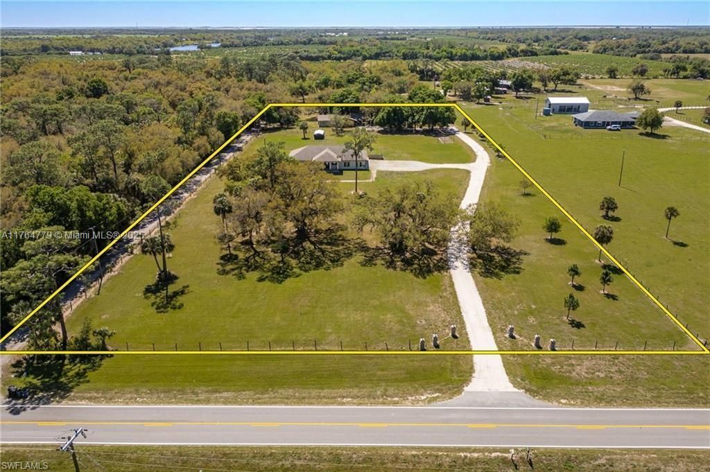 5535 COUNTY ROAD 78LABELLE, FL 33935