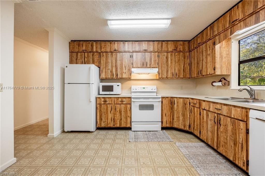 5535 COUNTY ROAD 78LABELLE, FL 33935