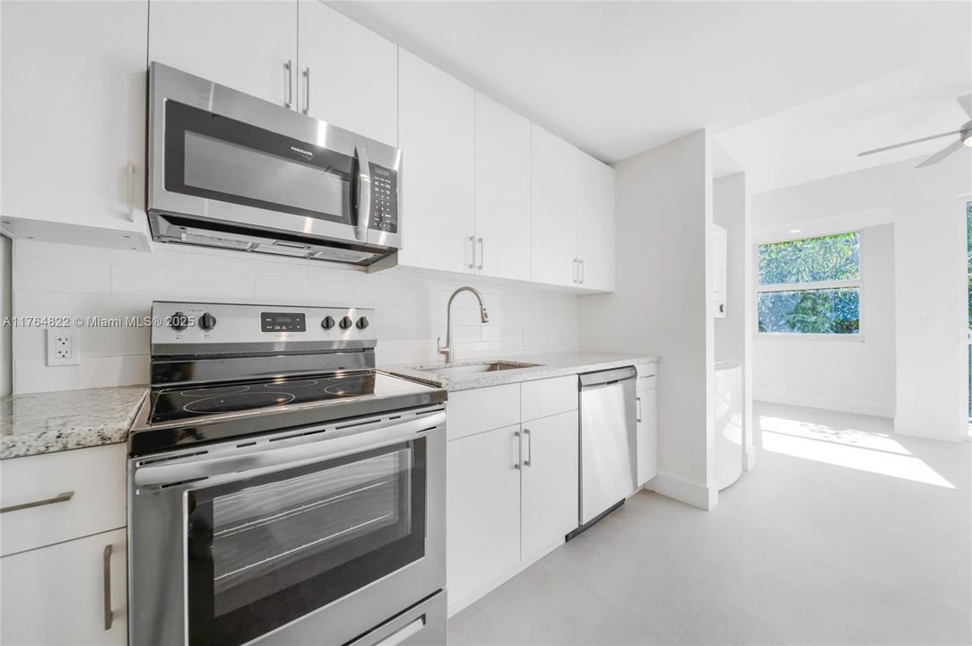 Recently Rented: $1,750 (0 beds, 1 baths, 455 Square Feet)