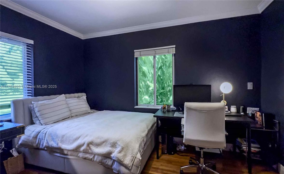 Vendido Recientemente: $1,375,000 (3 camas, 2 baños, 1914 Pies cuadrados)