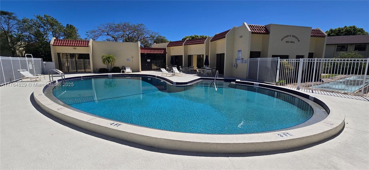 Недавно арендовано: $1,750 (2 спален, 1 ванн, 930 Квадратных фут)