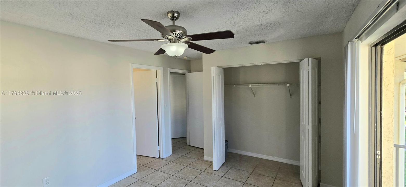 Недавно арендовано: $1,750 (2 спален, 1 ванн, 930 Квадратных фут)