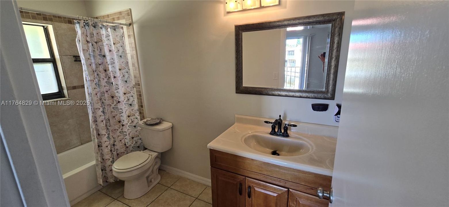 Недавно арендовано: $1,750 (2 спален, 1 ванн, 930 Квадратных фут)