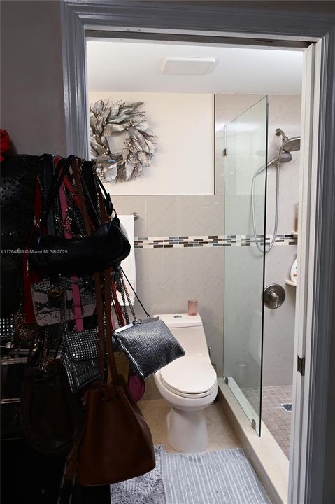 待售: $419,999 (2 贝兹, 2 浴室, 1110 平方英尺)