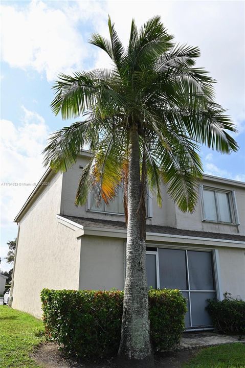 待售: $419,999 (2 贝兹, 2 浴室, 1110 平方英尺)