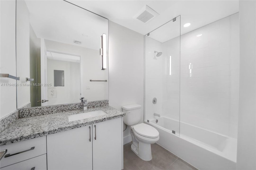 Recently Rented: $1,900 (0 beds, 1 baths, 455 Square Feet)