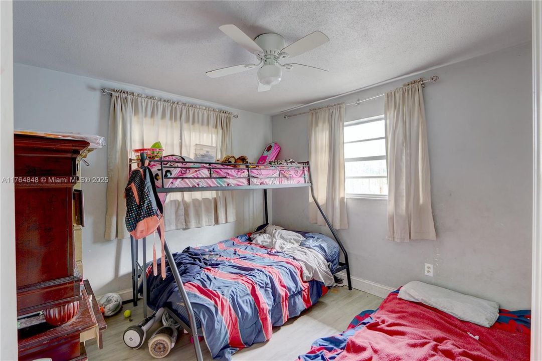 Recently Sold: $494,000 (0 beds, 0 baths, 1260 Square Feet)