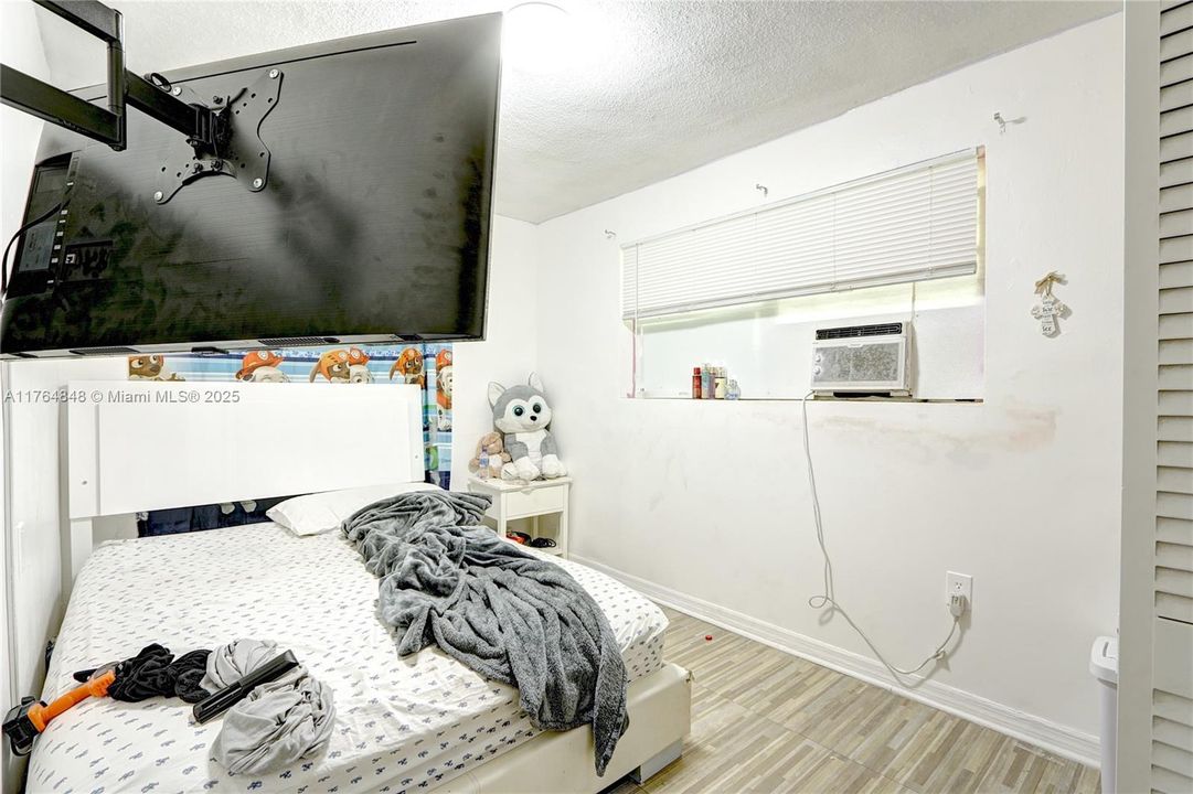 Recently Sold: $494,000 (0 beds, 0 baths, 1260 Square Feet)