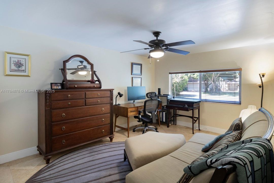 Recently Sold: $1,289,000 (3 beds, 2 baths, 1679 Square Feet)