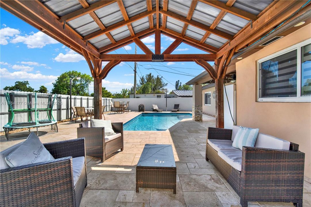 Recently Sold: $775,000 (4 beds, 2 baths, 1930 Square Feet)