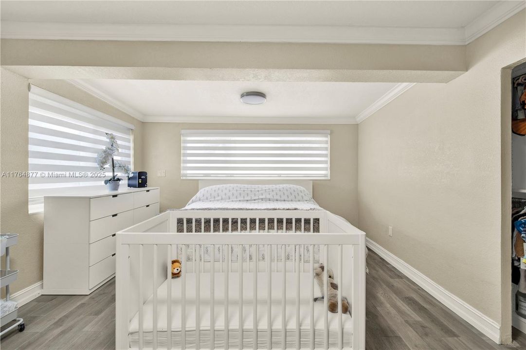 Recently Sold: $775,000 (4 beds, 2 baths, 1930 Square Feet)