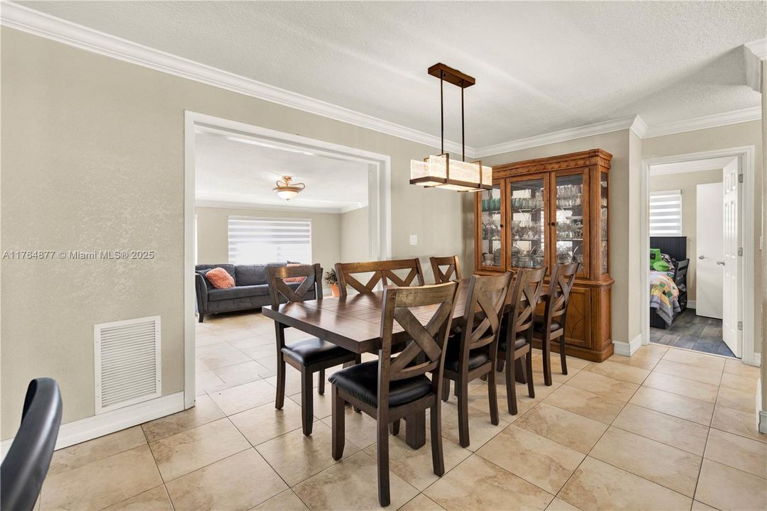 Recently Sold: $775,000 (4 beds, 2 baths, 1930 Square Feet)