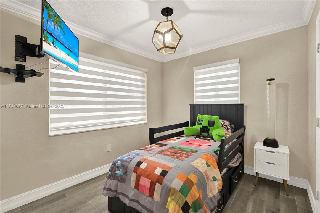 Recently Sold: $775,000 (4 beds, 2 baths, 1930 Square Feet)