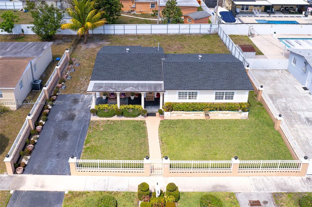 最近售出: $460,000 (3 贝兹, 2 浴室, 1264 平方英尺)