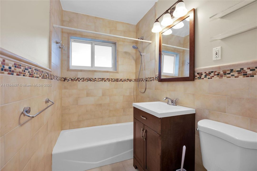 Recientemente alquilado: $5,000 (3 camas, 2 baños, 1324 Pies cuadrados)