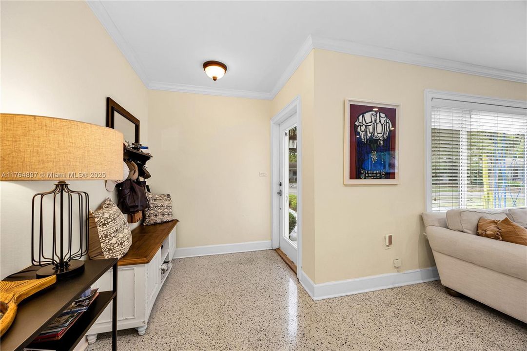 Recientemente alquilado: $5,000 (3 camas, 2 baños, 1324 Pies cuadrados)