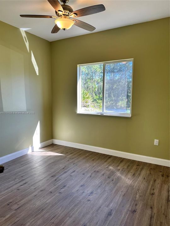 最近租的: $2,100 (4 贝兹, 3 浴室, 0 平方英尺)